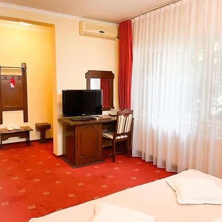 Premier Hotel 4*