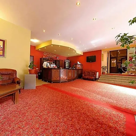 Premier Hotell 4*