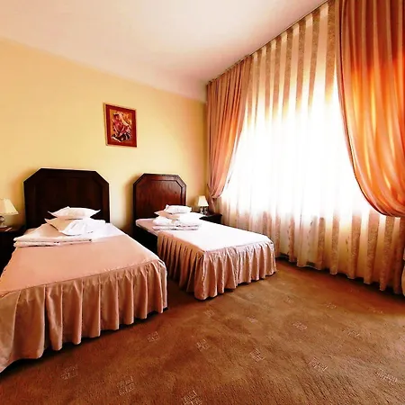 Готель Premier 4*