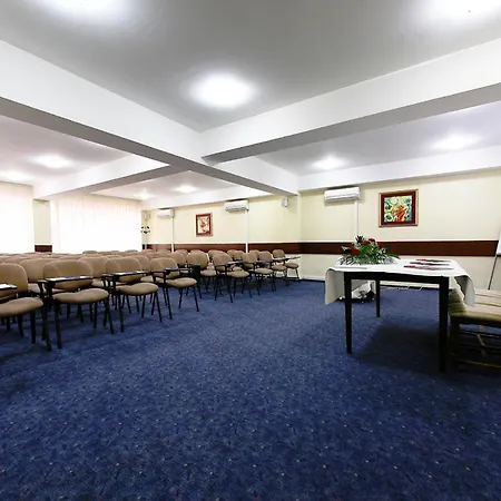 尊贵酒店 4* 克卢日-纳波卡