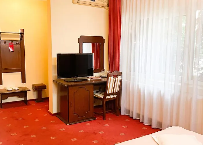 Premier Hotel 4*